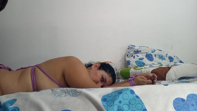 Valkyrie and Luigy Couple: Valkyrie दृश्य अनुभव की मनमोहक सुंदरता के लिए आत्मसमर्पण करें