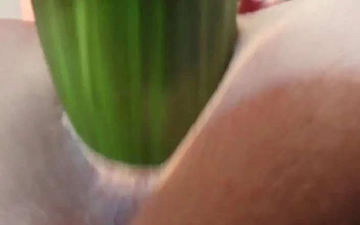 German amateur - 100% German hardcore videos: Horny milf anal masturbation