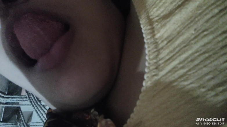 Dr_doom21: Bhabhi Ji Ke Milky Bubu buah dada panas