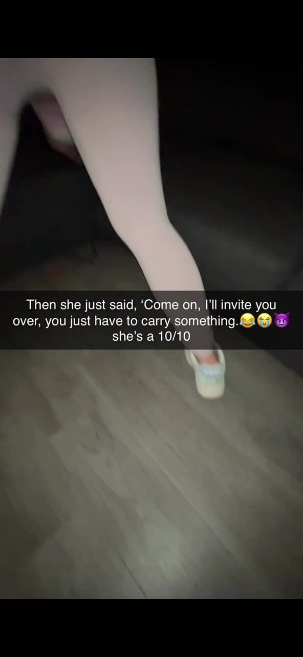 Celineandcesco: Snapchat-verhaal: 18-jarige Vergeven in De Sportschool Met Hete Pijpbeurt