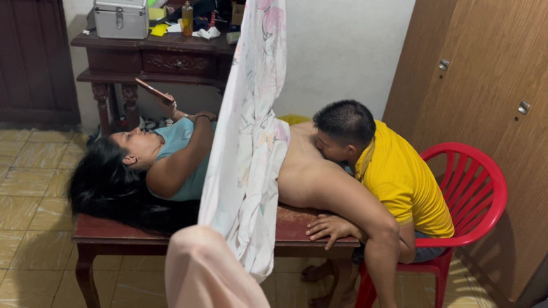 Gilversexy: Stepdaughter Gets Her Vagina Checked When She's Alone