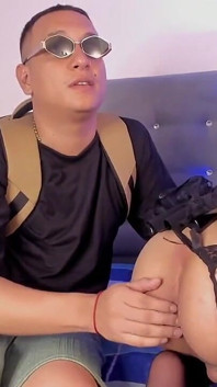 Femboy Kenprince s bublinkovým zadkem je tvrdě šukán svým nejlepším kamarádem Tomasstylem