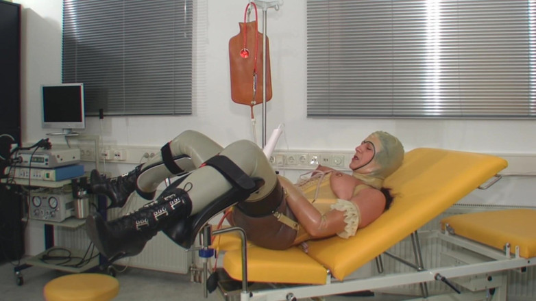 Rubber & Clinic Studio - 1ATOYS: Versauter 2-liter-einlauf in gummi