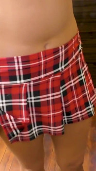 Layla Price POV polykání kouření