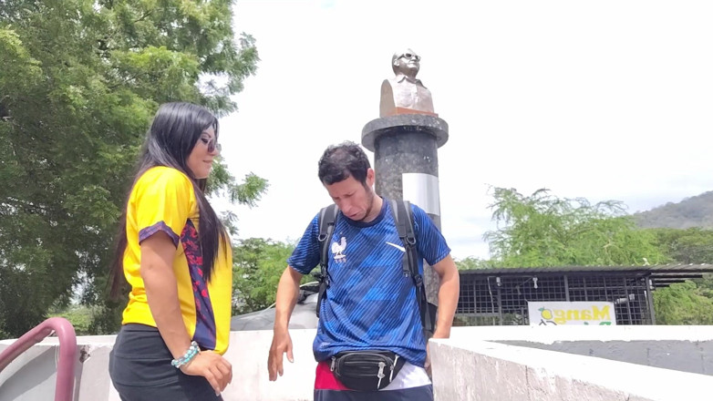 InsaciableX: Wanita Colombia panas berkongkek dengan lelaki Perancis kacak panas