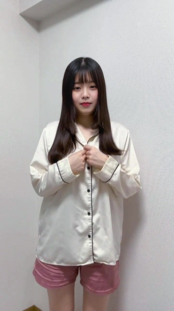 honokasu: 그것은 조금 수줍어,하지만 ... 이것은 내가 옷을 벗는 것입니다.