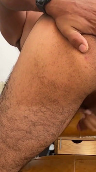 Hetero chlap stříká, zatímco fantazíruje, že je ošukána