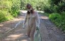 Julia Meow: Oke, aku membersihkan sedikit di hutan. Jangan buang sampah sembarangan,...