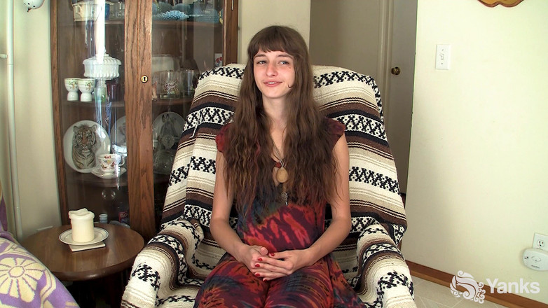 Yanks: Willow Enjoys Her Bushy Muff - Full 4K Remaster