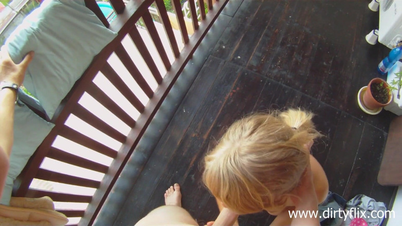 Fucking Glasses: Na rozloučení šukání