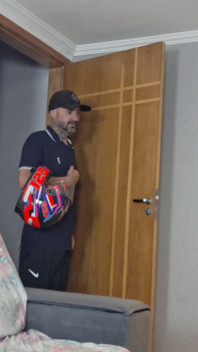 Casada Recebe Entregador Do Ifood Sem Calcinha!