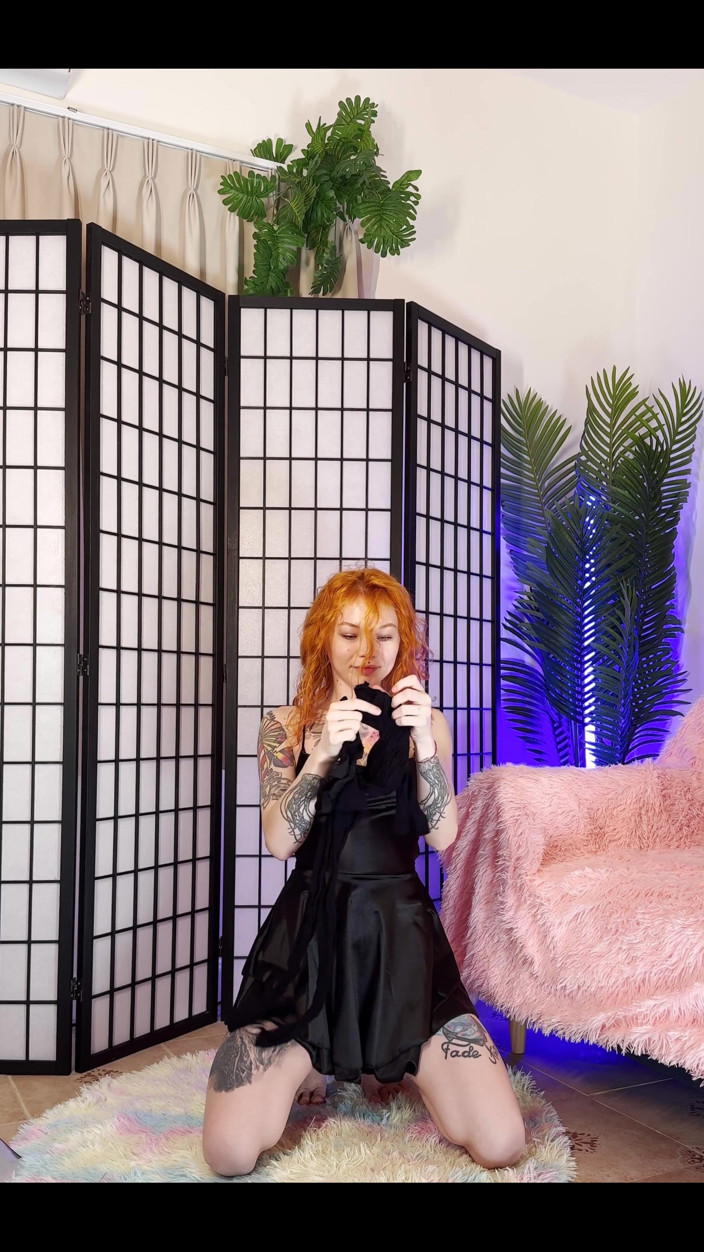 Karneli Bandi: Try on Haul Erotic and Sexy