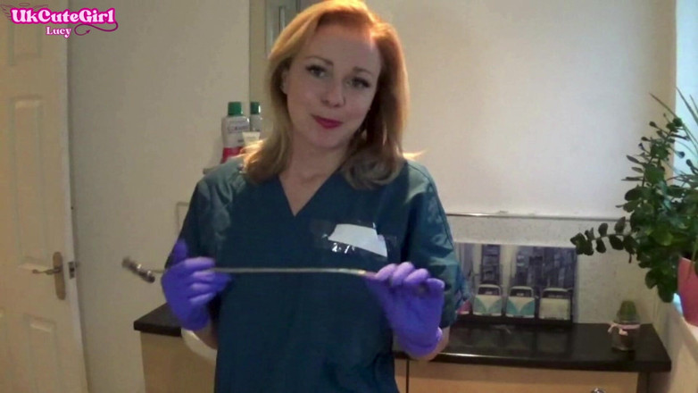 UKCuteGirl: Guante de látex instrucciones de paja en la silla dental...