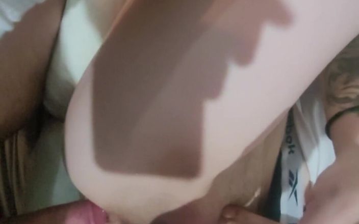 LuTosT: Aku masukin kontolku ke dalam pantat adik tiriku, dia ngebiarkan...