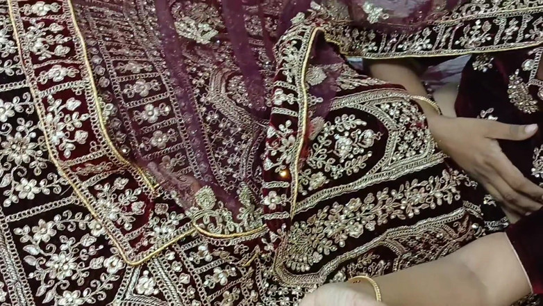 Apple Porn: Seks malam pertama pasangan india yang baru nikah