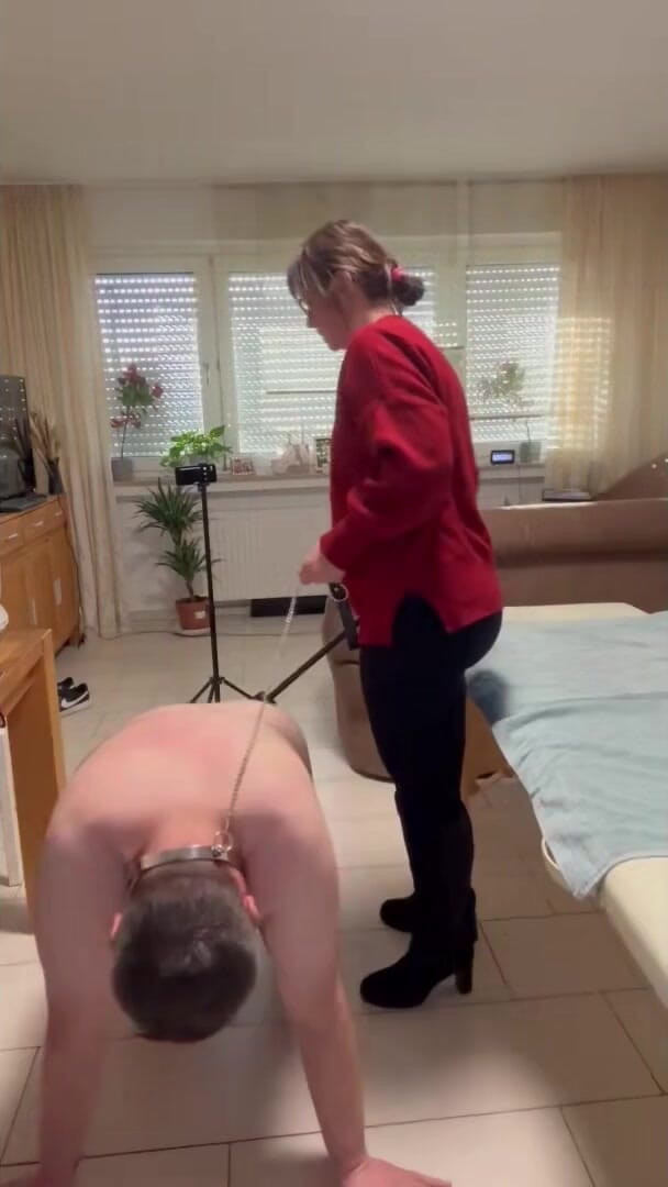 DomLadyMia: Domladymia-slaveofm Červené pruhy pro otroky, část 2