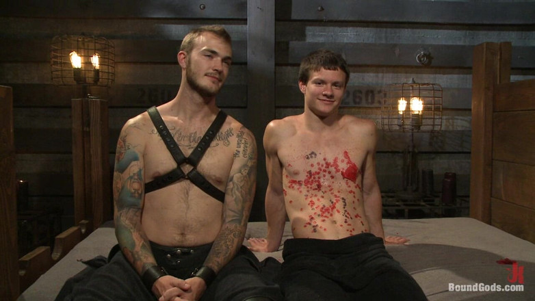 Bound gods: Hamba seks sangkar menahan denyutan, lindungan panas dan kongkek keras...