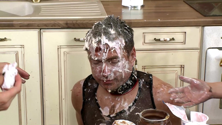 German BDSM MMV: Uległy Niewolnik Pokryta Niechlujną Rozkoszą