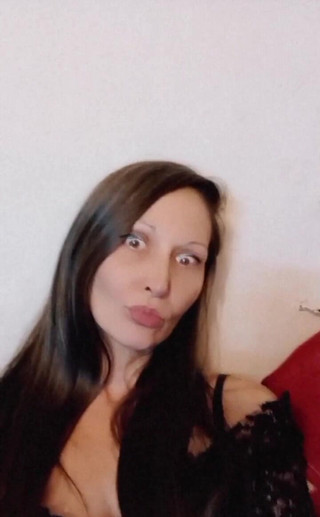 Dominatrix Redsonyja: Každá odpověď, pokud nechá komentář o tom, proč si vybere...