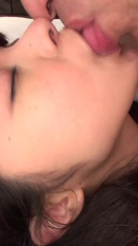 Black Hair Beauty Mikako rozpływa się w głębokim i intensywnym zmysłowym spotkaniu