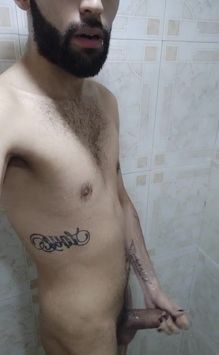 Camilo Brown: Ein bisschen unter der dusche spielen!