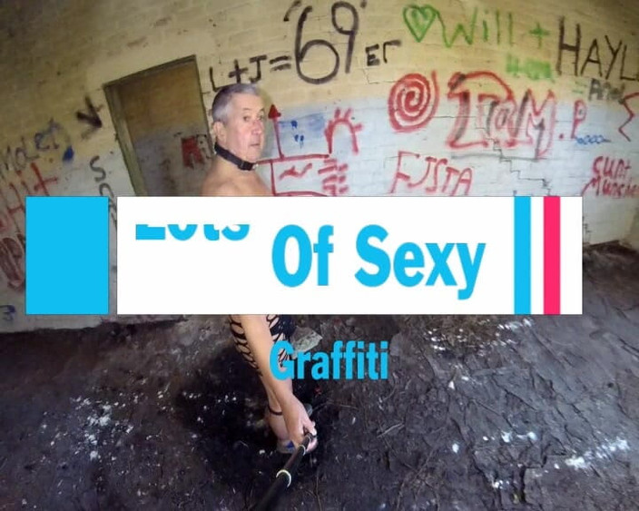 Andy: Sissy, tenue de tapette, vieux bâtiment