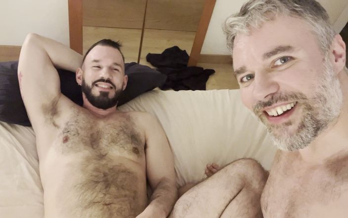 Chris DeRimm: Cazzo e torta per il compleanno di alessio veneziano da...
