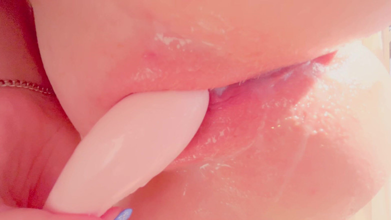 AmyHi: My Pink Dripping Wet Pussy Aching to Be Fucked