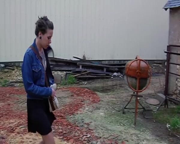 Filles Francaises: Tattooed French slut eats cum after rough anal fuck