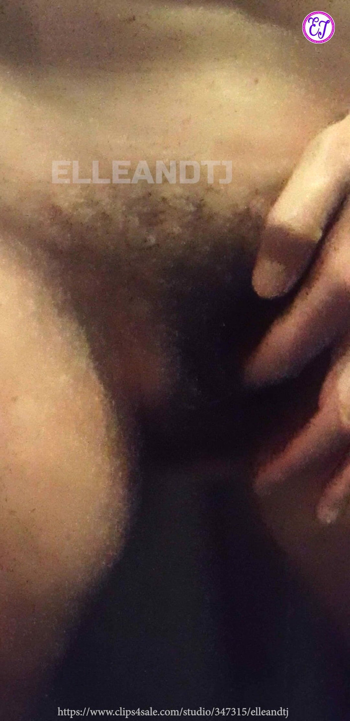 elleandtj: 털이 무성한 밀프 핑거링