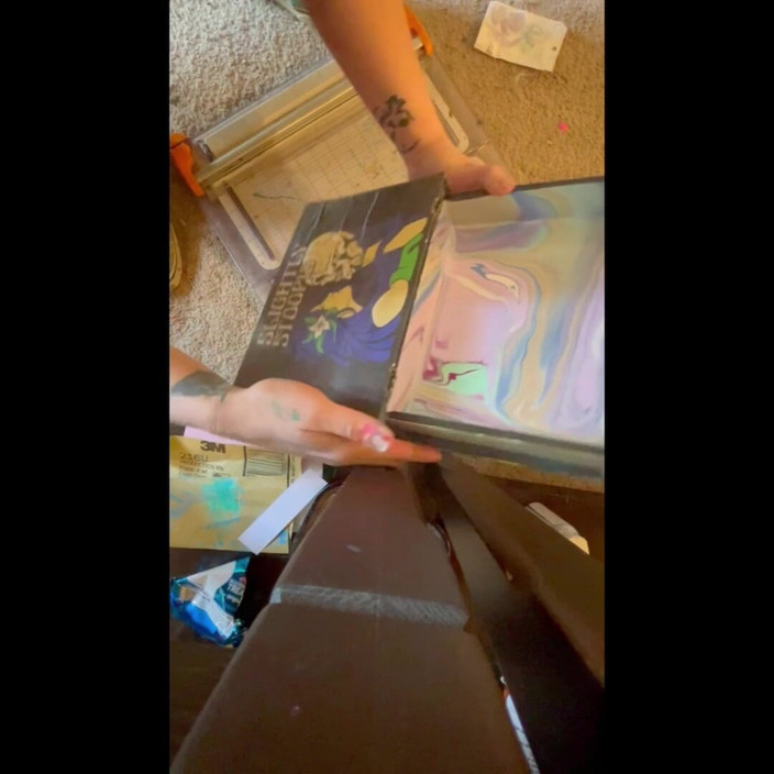 Suzy Wylde: Suzy Wylde Adalah Seorang Artis