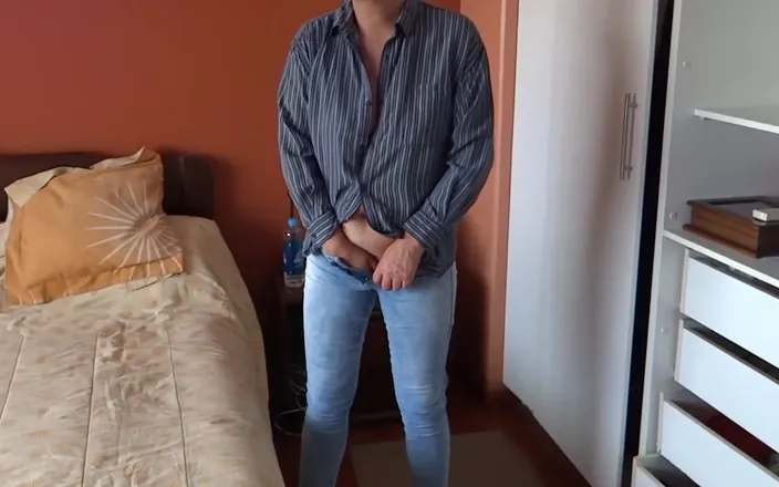 Ardientes69: Miluji, když dávám ruku pod džíny a začínám se dotýkat...