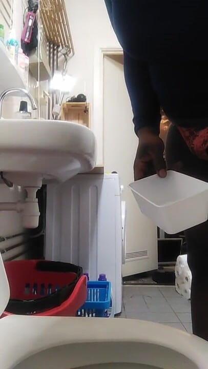 Anoniema Rose: Anoniema's Slutschool - Pissdrinking toiletraining