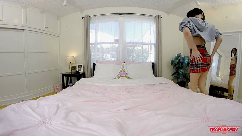 Femout.xxx: TS Zia Cristal i en POV hardcore