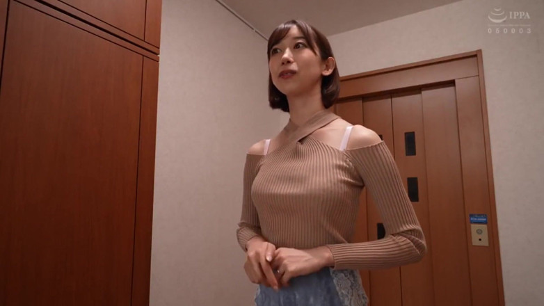 Smooth Time: 남편이 출장 중일 때 이웃 아내의 보지 따먹기.1부
