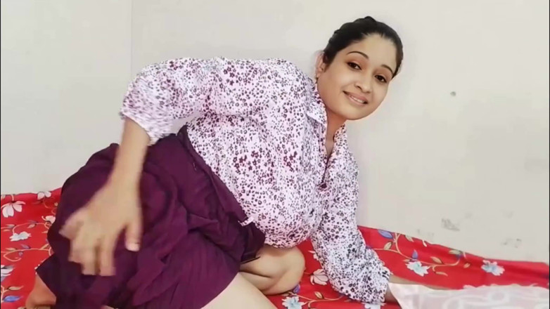 YourUrfi: Bhabhi si è scopata un cetriolo nel culo e nella figa