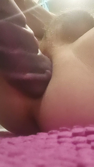 Bigdildo-Boy69: Bersenang-senang dengan dildo fantasi raksasaku