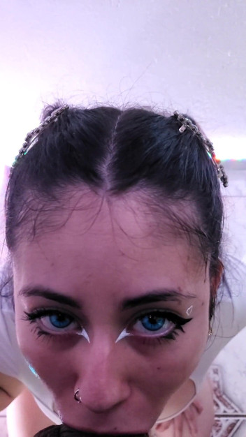 DherlyDoll: Linda colombiana me hace correrme en sus tetas pequeñas, ¡ella ama...