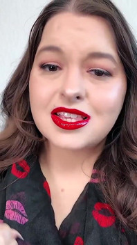 Glossy Red Lips JOI
