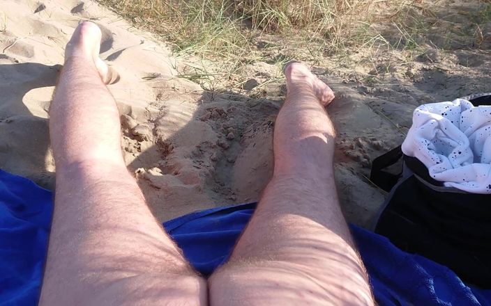 Double-Dutchies: Holandesa chupando praia