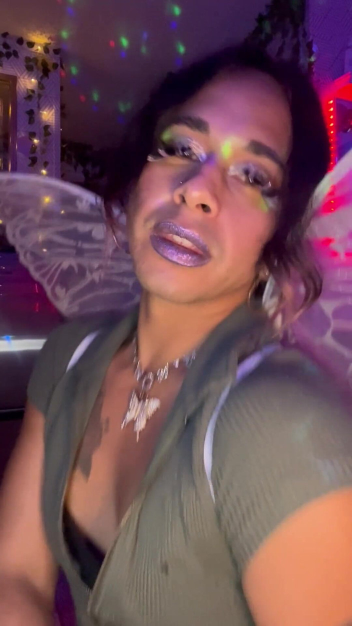 TSJade95: Fantezi kız striptiz dansı