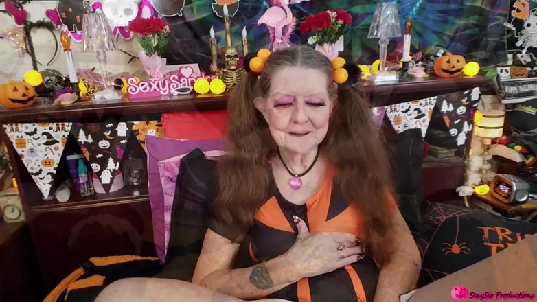 Sexy Sandra N Sir Christopher: Scopata di halloween 2024