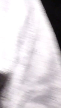 夜になるとバルコニーで私をあちこちにおしっこをかけ、顔に水をかけてきます