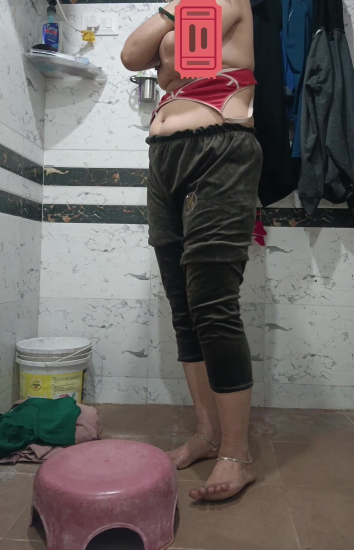 Priyahot77: Priya Bhabi性感的心情