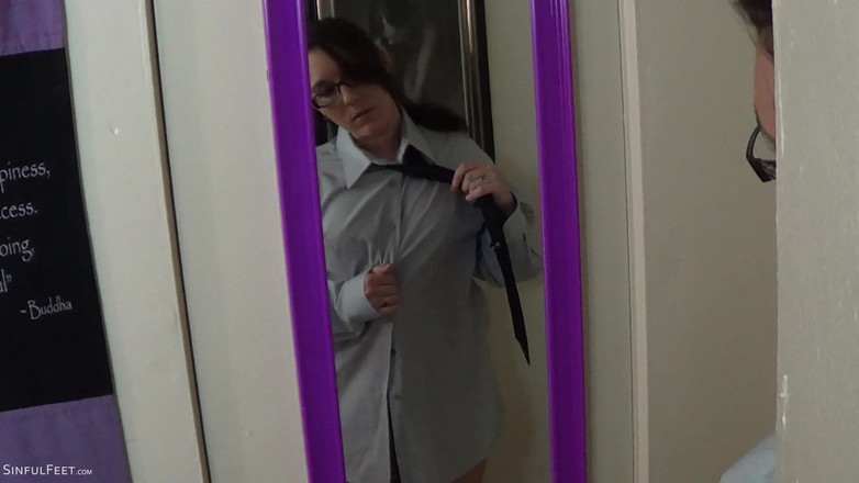 Sinn Sage: 鏡のマスターベーション