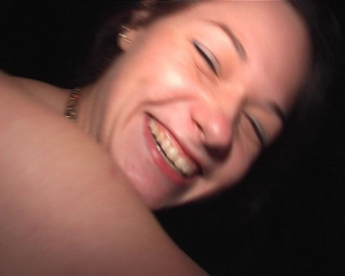 PLESK: Lara folla al aire libre