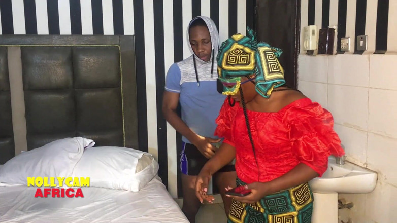 NOLLYCAM AFRICA: Nieghbor'un karısı azgın ve sikimi tatmak istiyor