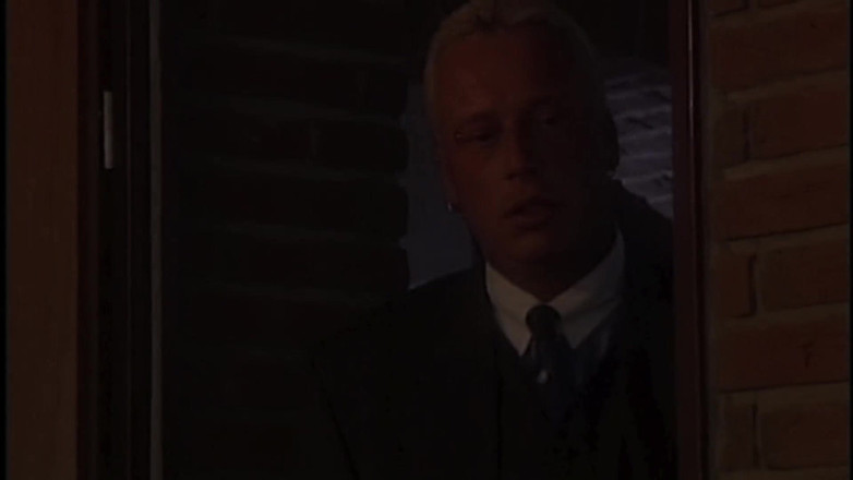 Inthe MILF room: Una Fica Col Piercing Da Scopare E Masturbare