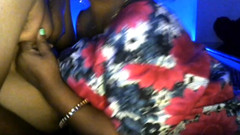 HotGirl21: India sexy pareja divirtiéndose en las tetas