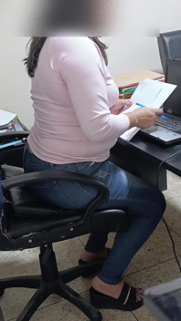 Bos saya di tempat kerja meminta saya untuk mengongkeknya setiap hari sebagai pertukaran untuk kenaikan. Si Dia Berkata Dia Mahu Menjadi Ibu Sugar Saya